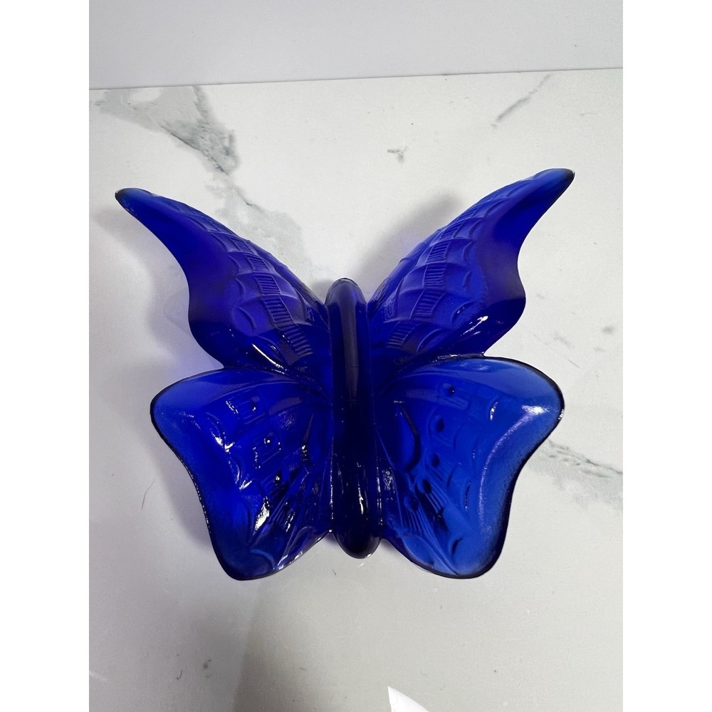 VTG Fenton Cobalt Blue Butterfly Art Glass Figurine